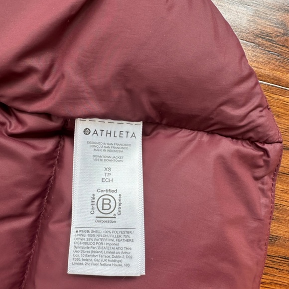 Athleta Puffer jacket - Picture 6 of 8